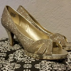 Bandolino Short Heels